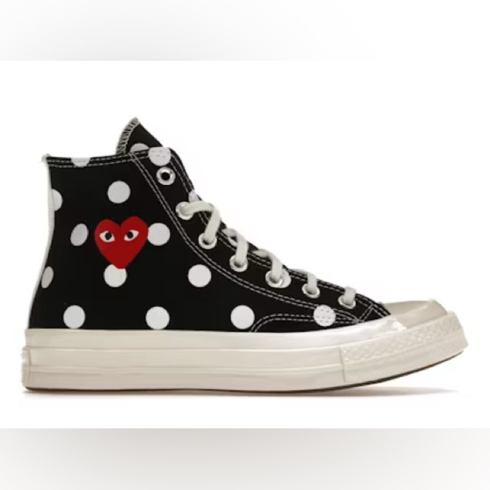 Converse Chuck Taylor All Star 70 Hi
Comme des Garcons PLAY Polka Dot Black